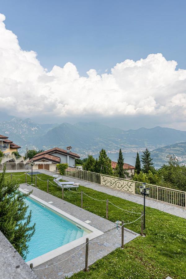 La Dolce Vita - Vista Lago E Piscina Parzanica ภายนอก รูปภาพ