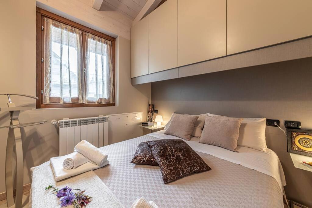 La Dolce Vita - Vista Lago E Piscina Parzanica ภายนอก รูปภาพ