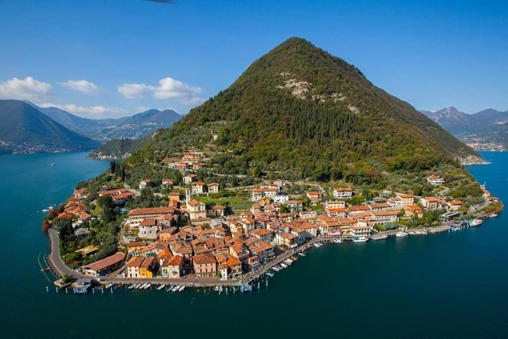 La Dolce Vita - Vista Lago E Piscina Parzanica ภายนอก รูปภาพ
